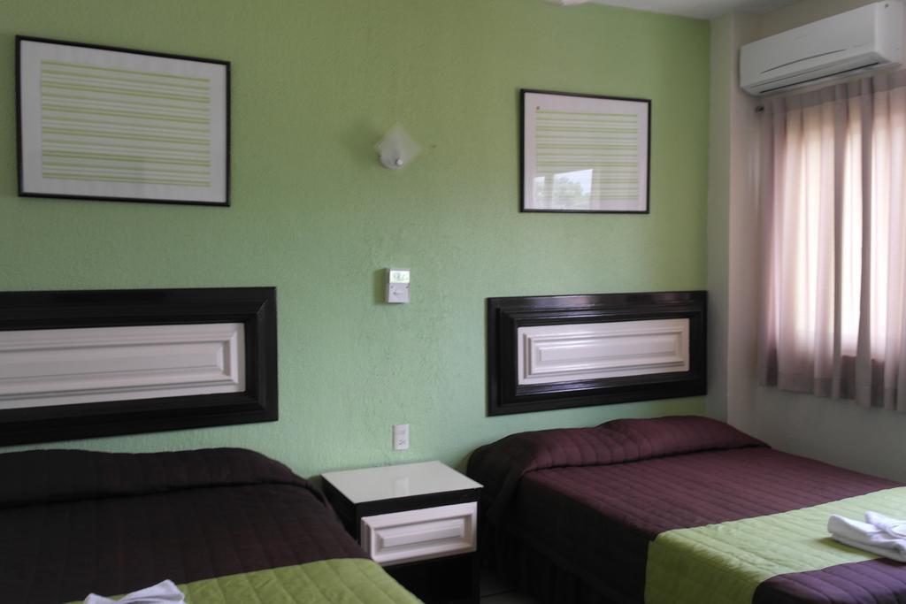 Hotel El Roble Tuxtla Gutiérrez Kültér fotó