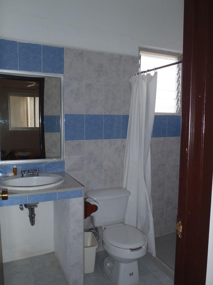 Hotel El Roble Tuxtla Gutiérrez Kültér fotó